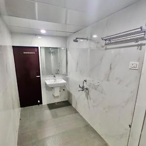 Deluxe King Studio
